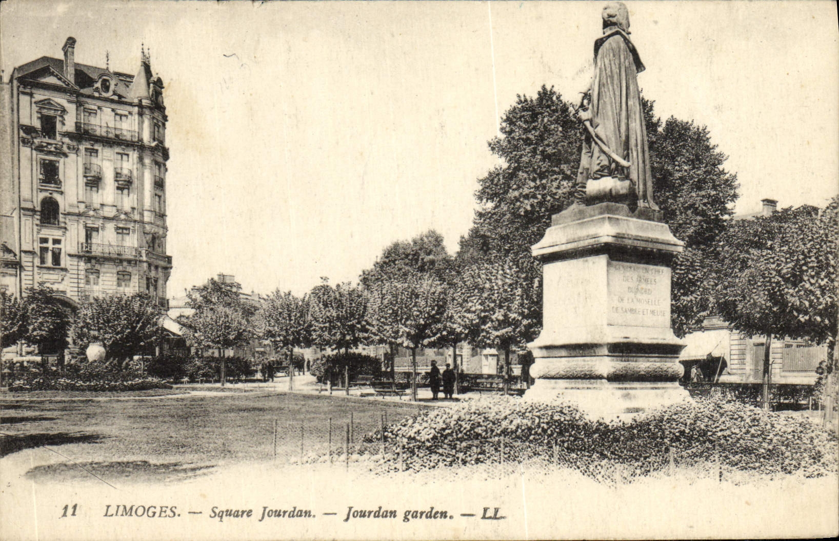 VINTAGE POSTCARD Limoges Jourdan Public garden