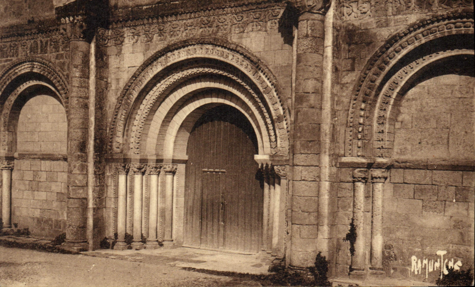 CPA Neuil Sur L'Autize abbaye