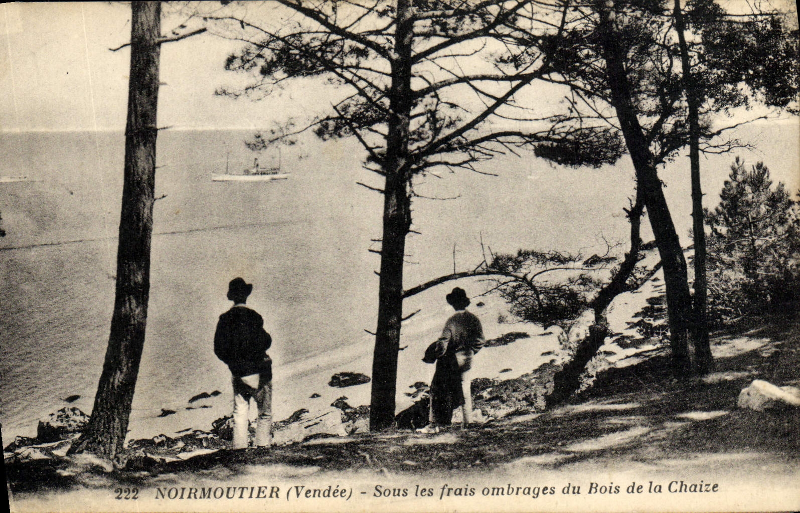 CPA Ile de Noirmoutier Sous les Frais Ombrages du Bois de la Chaize