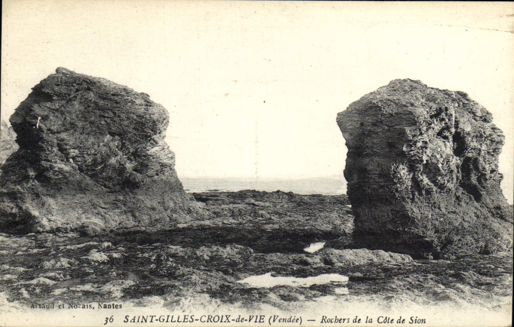 CPA Saint Croix de Vie Rochers de la Cote de Sion