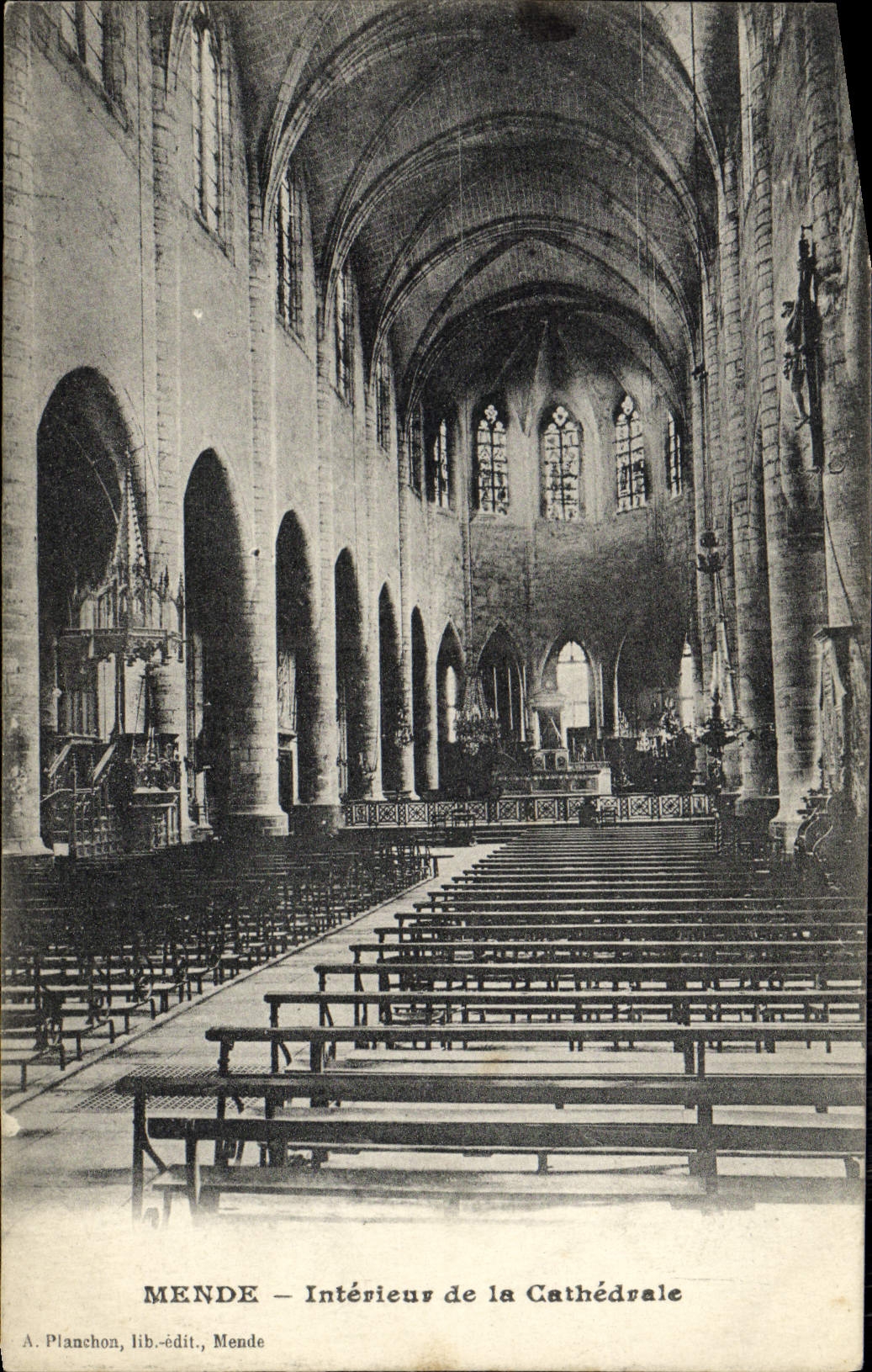 CPA Mende Interieur de la Cathedrale