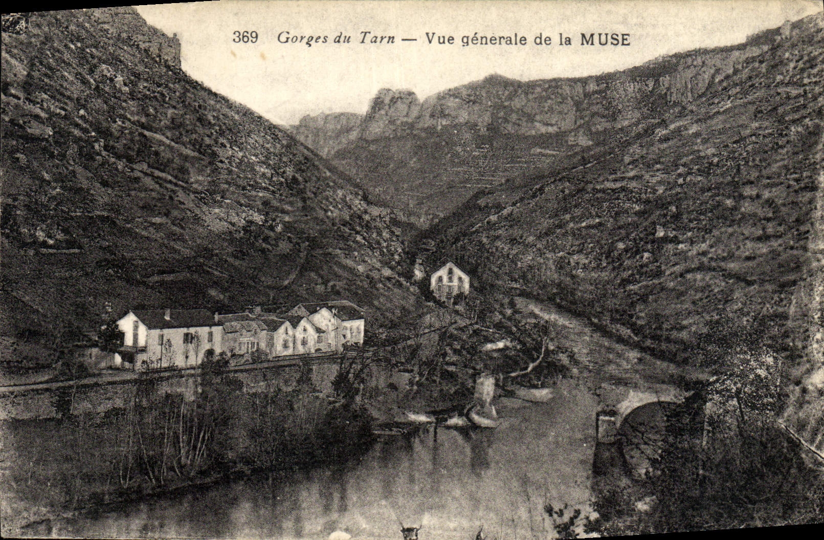 VINTAGE POSTCARD Gorges of the Tarn View of the MUSE