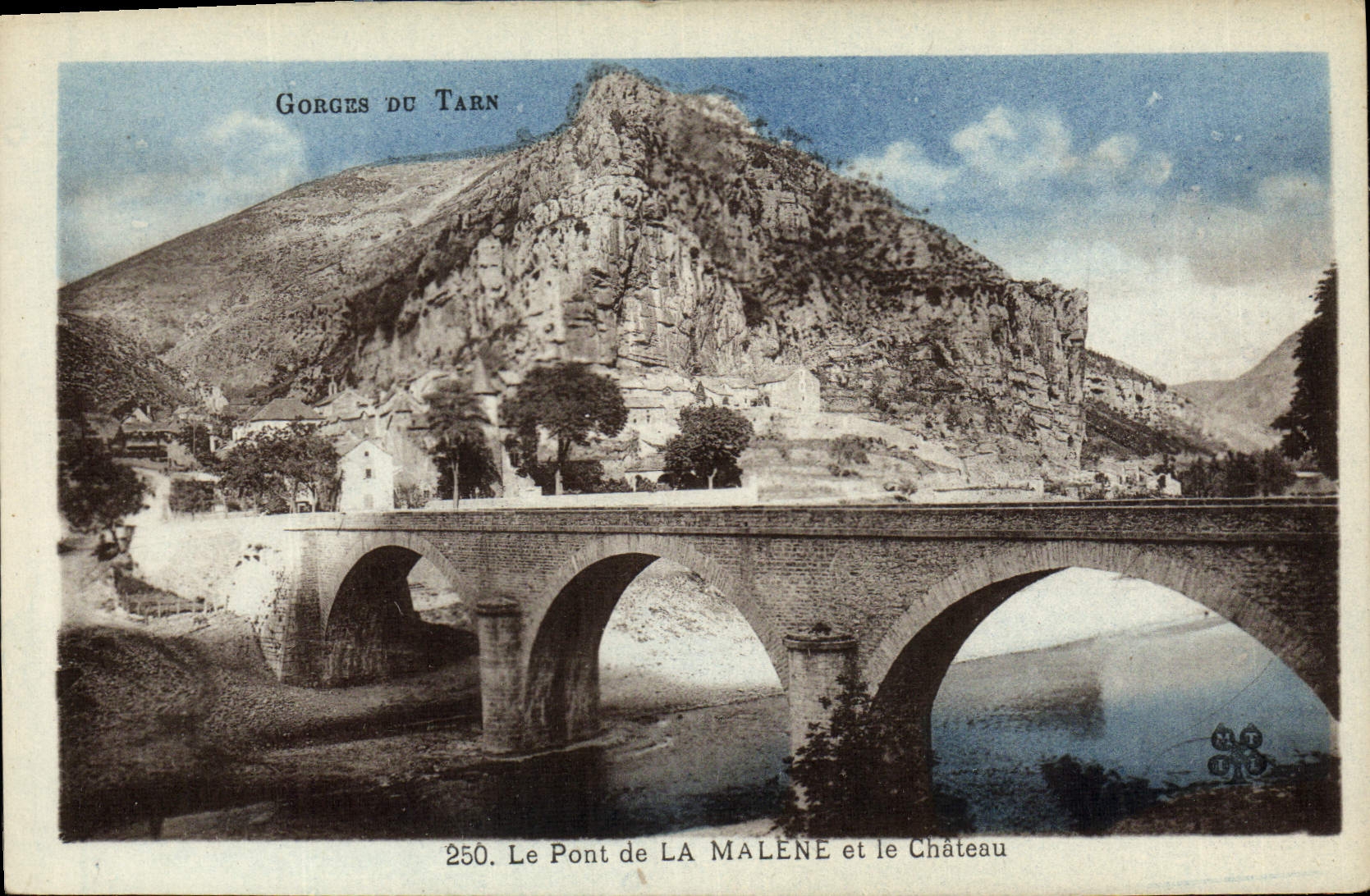 VINTAGE POSTCARD Gorges of the Tarn the bridge of Malene and the castle