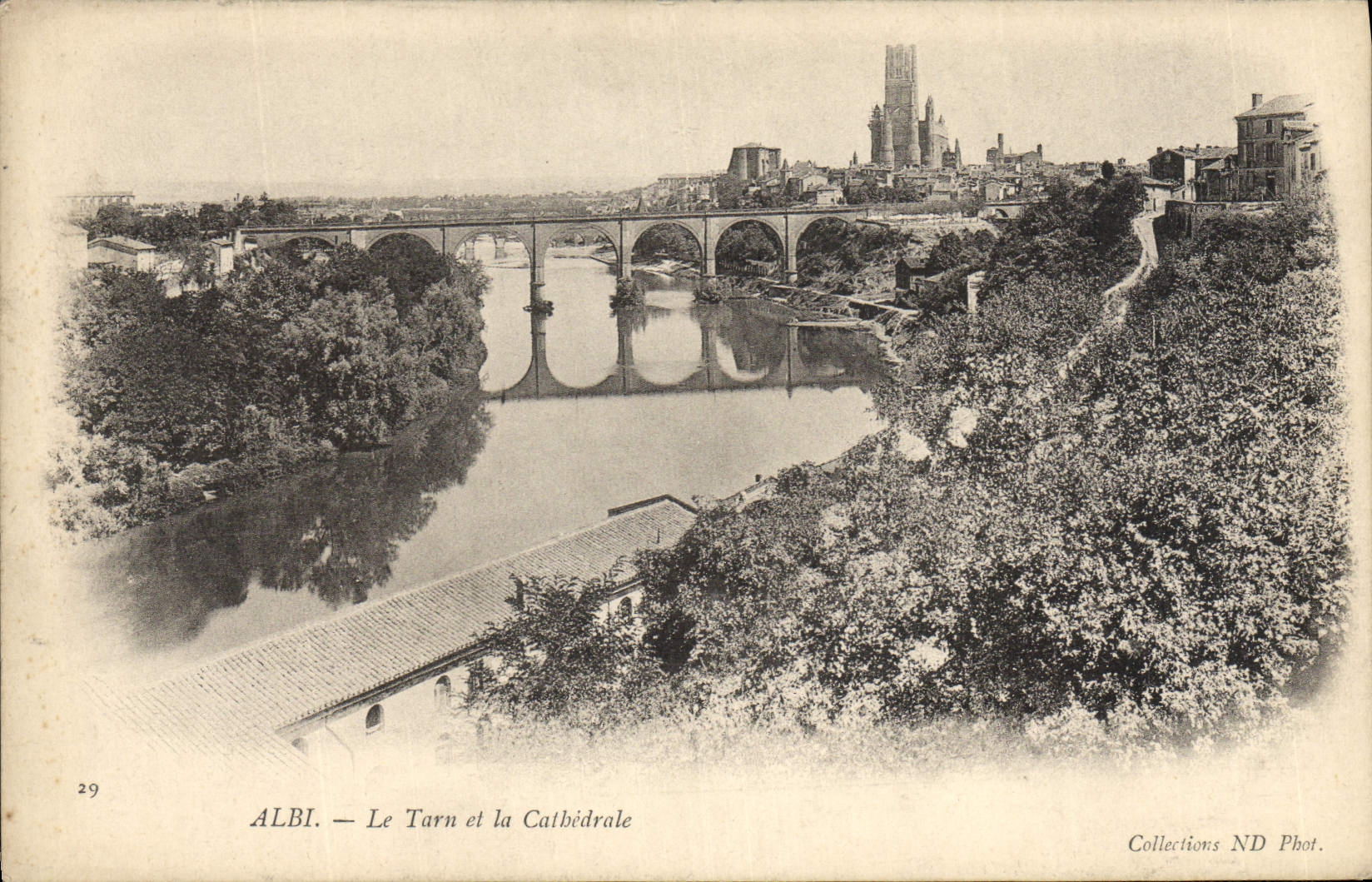 Catedral el Tarn de Albi de la POSTAL de la VENDIMIA