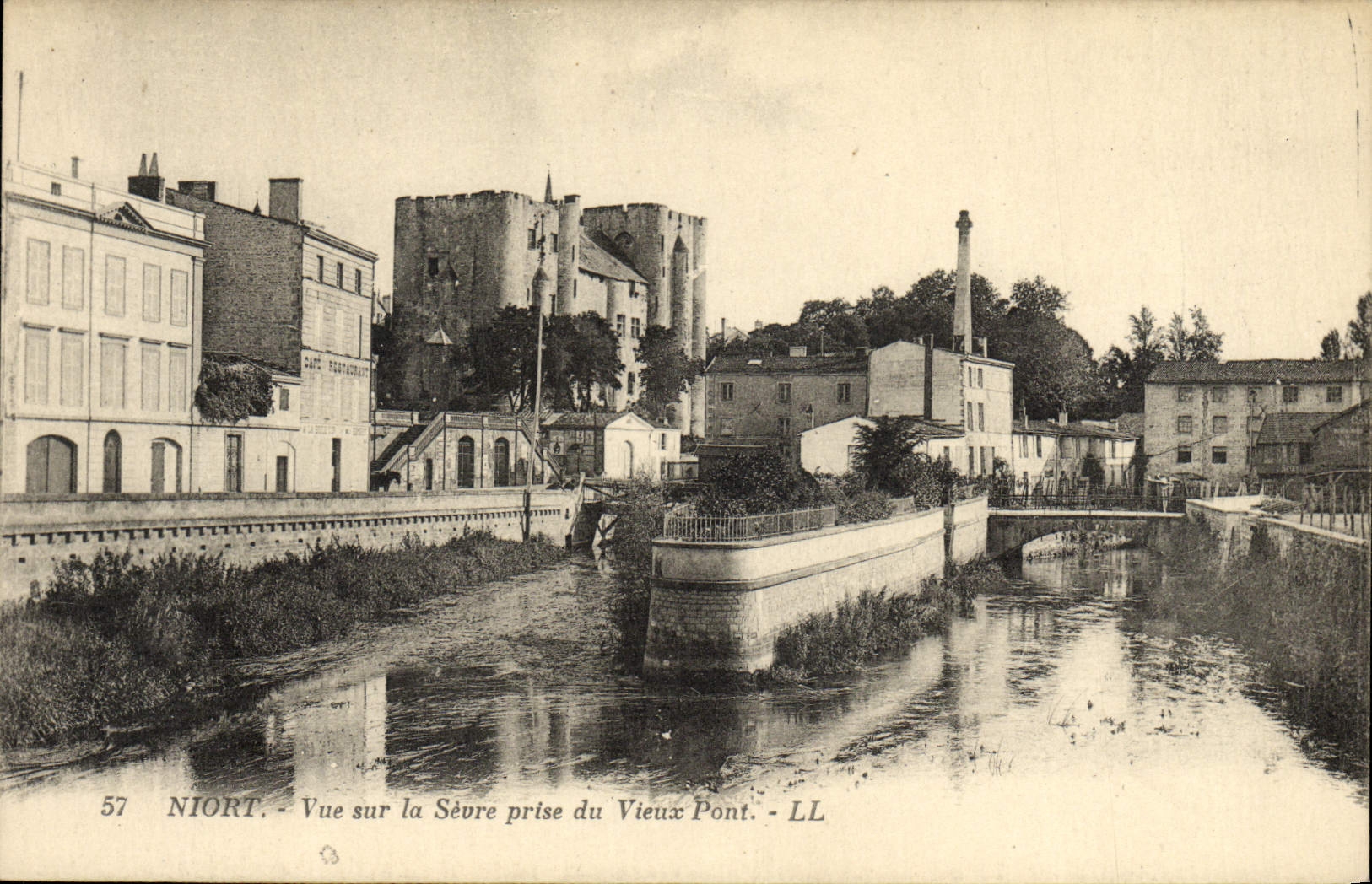 VINTAGE POSTCARD Niort Vue On Separates Taken Of the Old Bridge