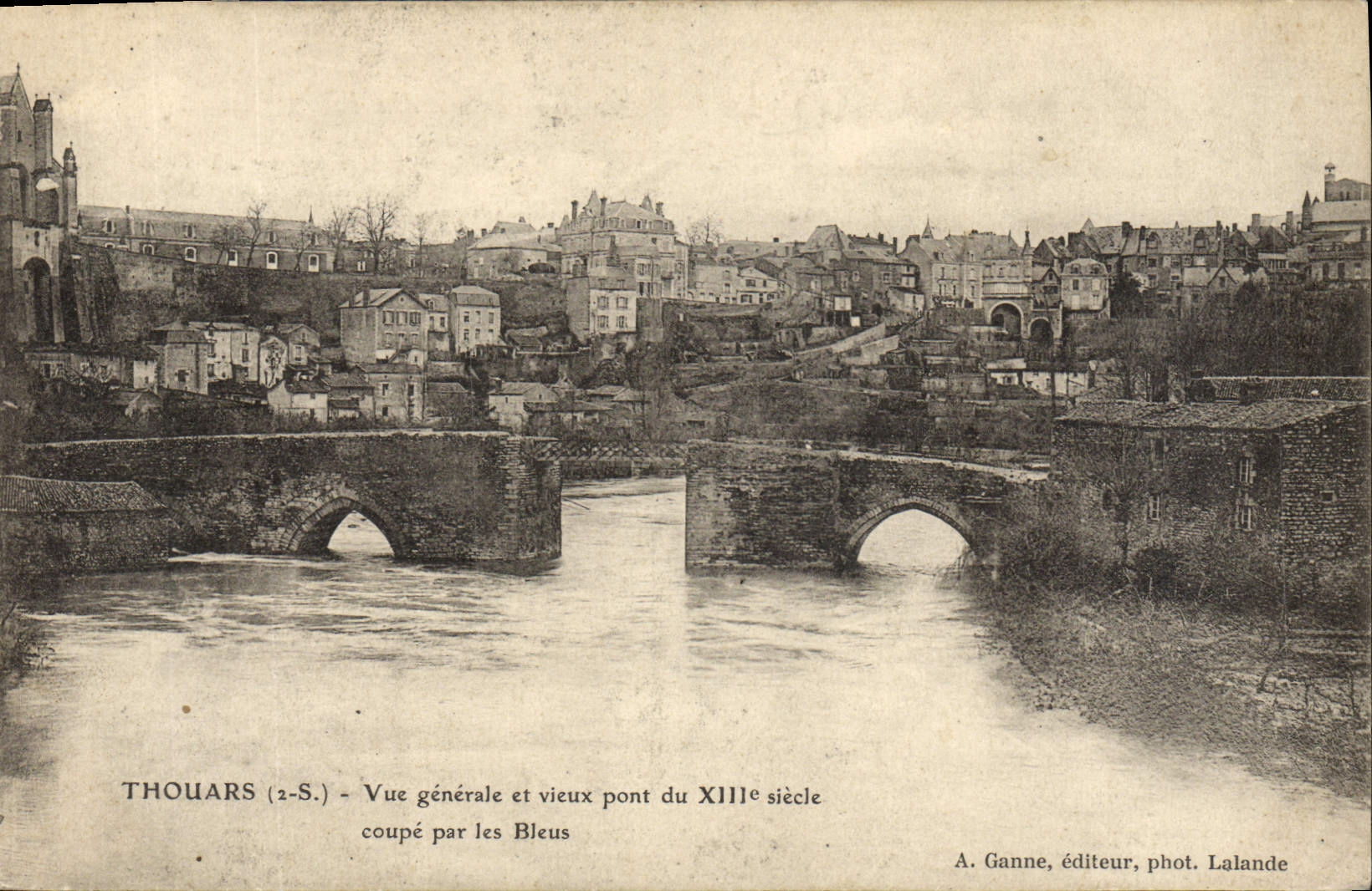 VINTAGE POSTCARD Thouars View And Old Bridge Of 13th