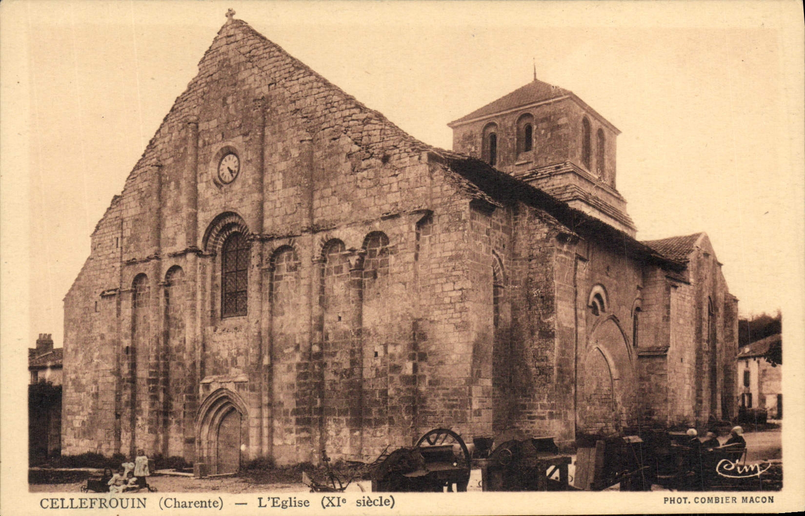 CPA Cellefrouin l'Eglise