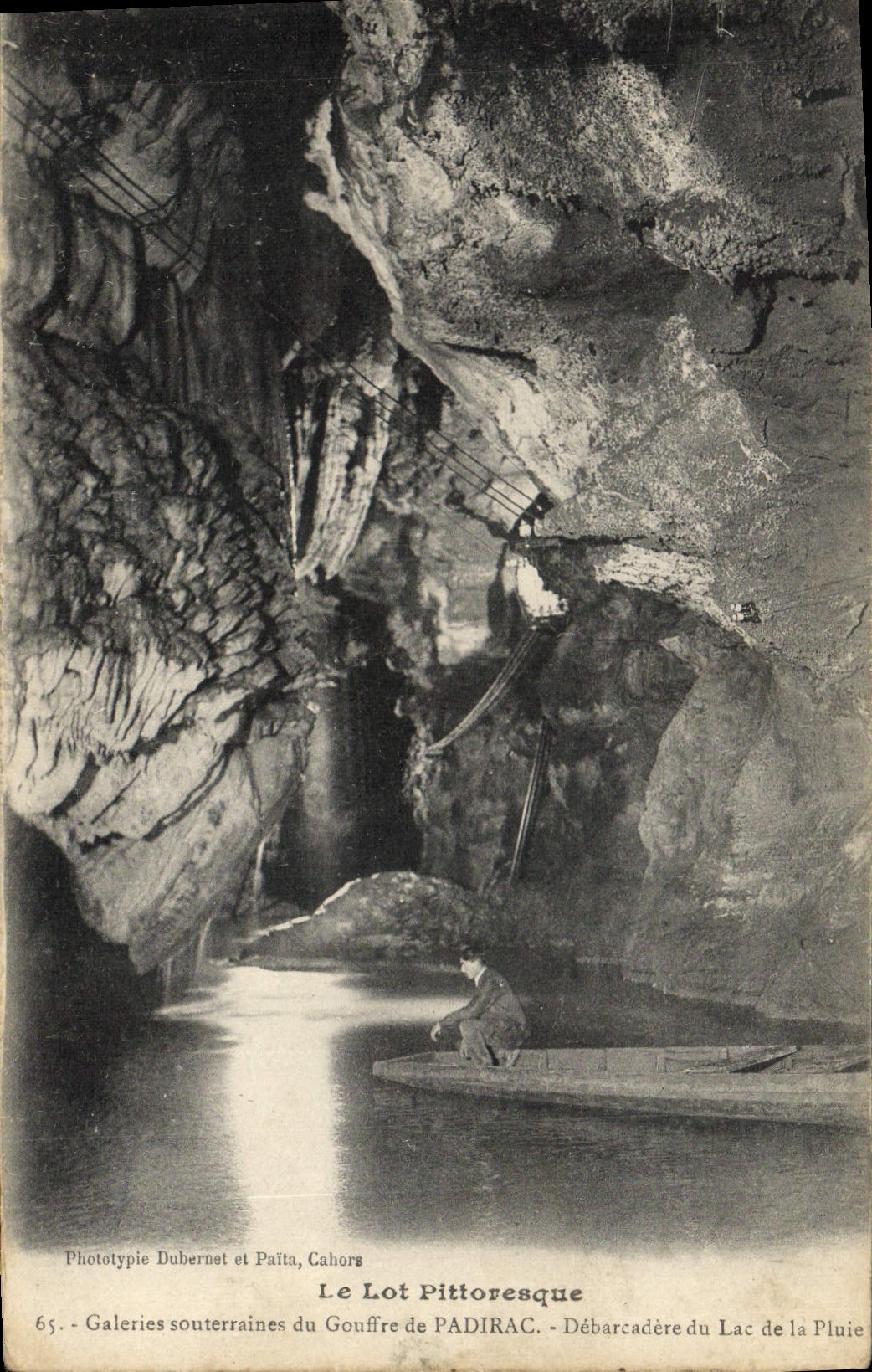 VINTAGE POSTCARD the Picturesque Batch Underground Galleries Unloading dock Of the Pit De Padirac