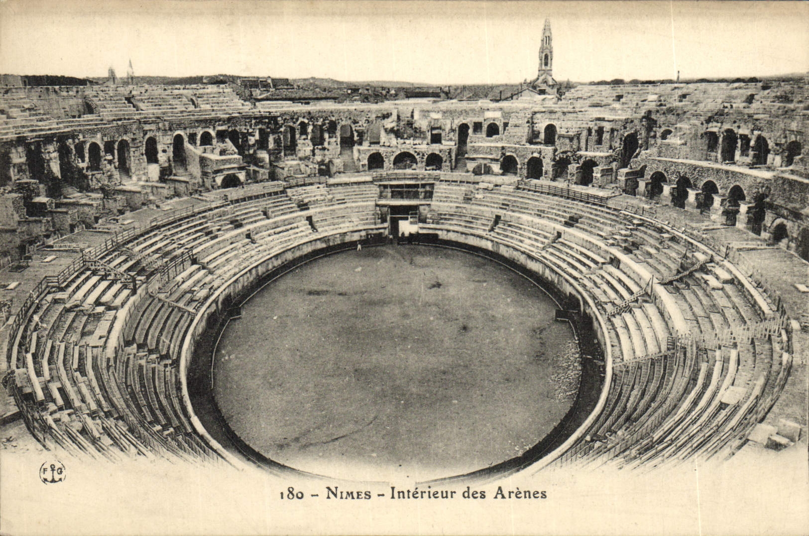 CPA Nimes Interieur Des Arenes
