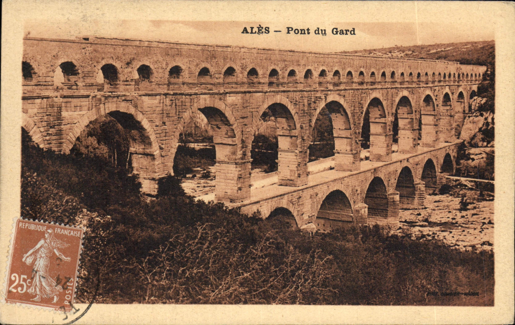 VINTAGE POSTCARD Ales Bridge Of Gard