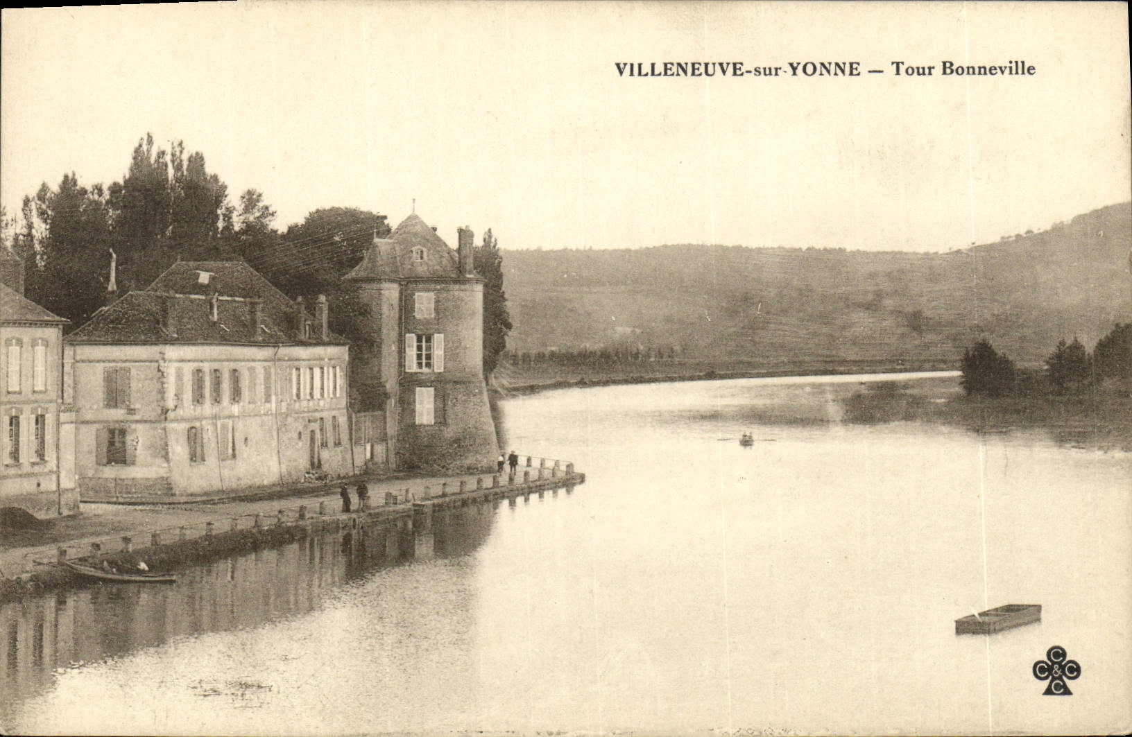 VINTAGE POSTCARD Villeneuve On Yonne Warps Bonneville