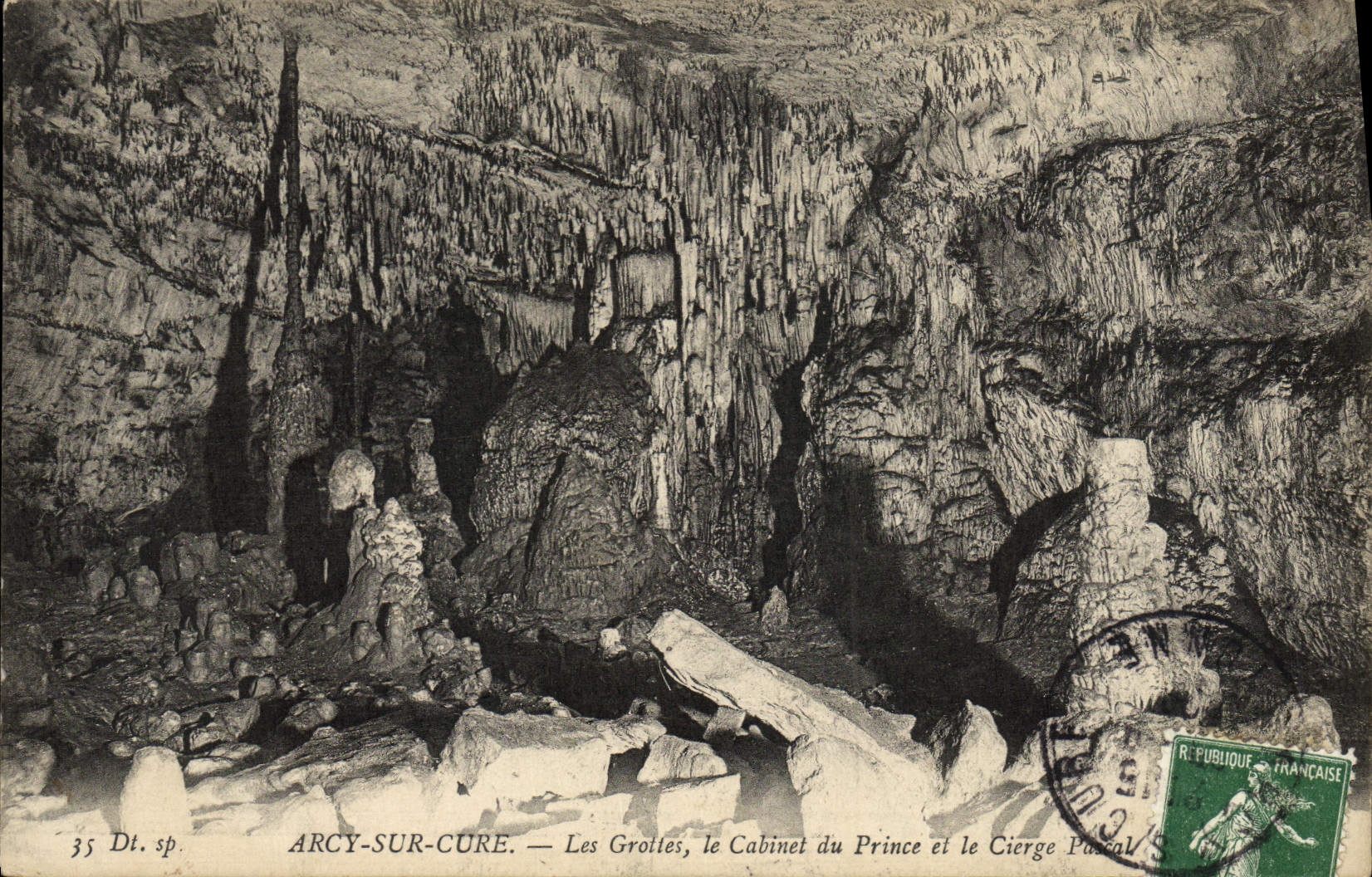 VINTAGE POSTCARD Arcy On Cure Caves the Cabinet Of the Prince And the Pascal Candle