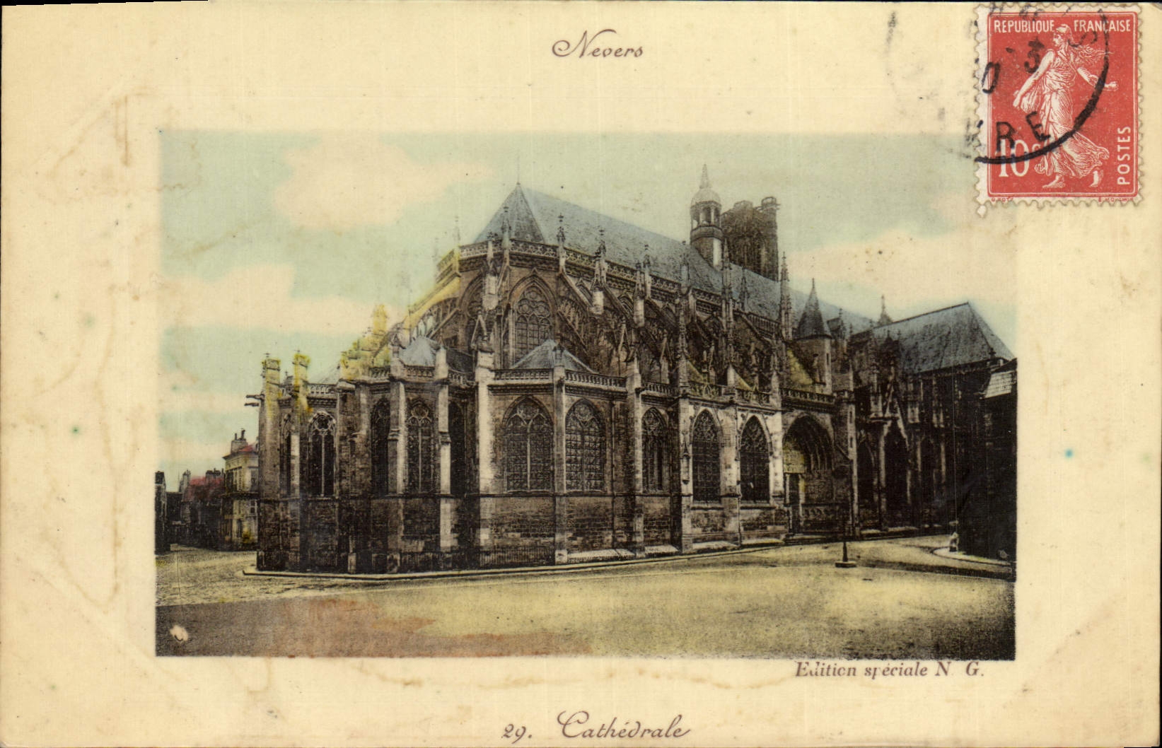 Catedral de Nevers de la POSTAL de la VENDIMIA