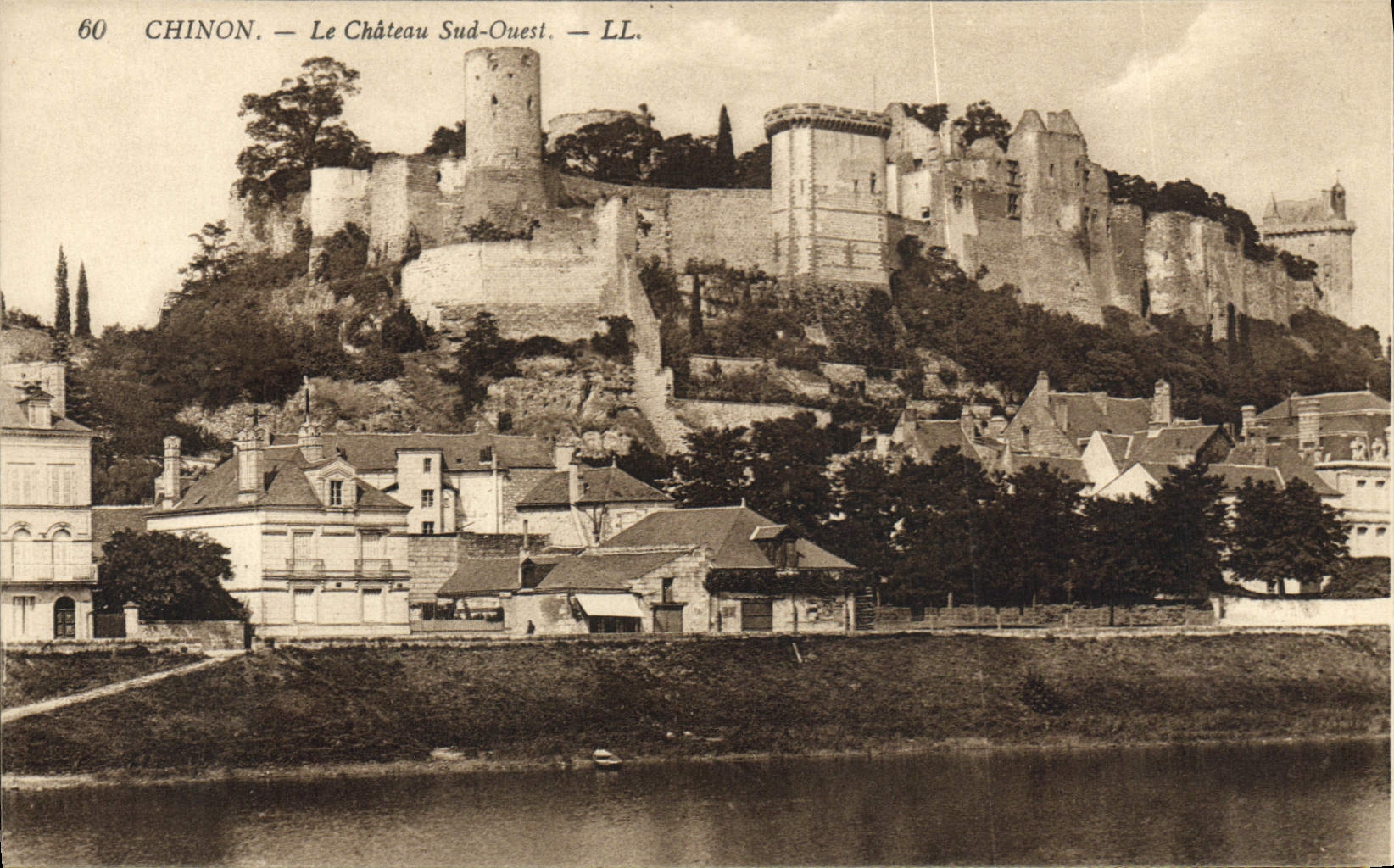 VINTAGE POSTCARD Chinon the Western Southern Castle