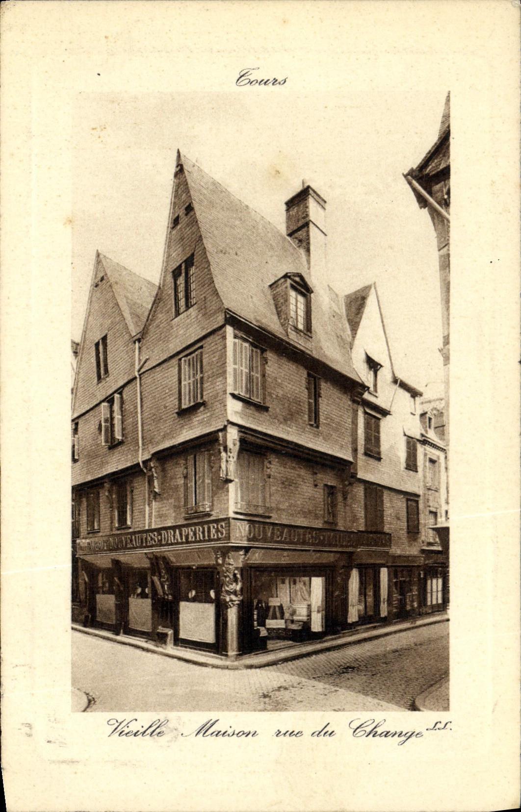 CPA Tours Vieille Maison rue Du Change