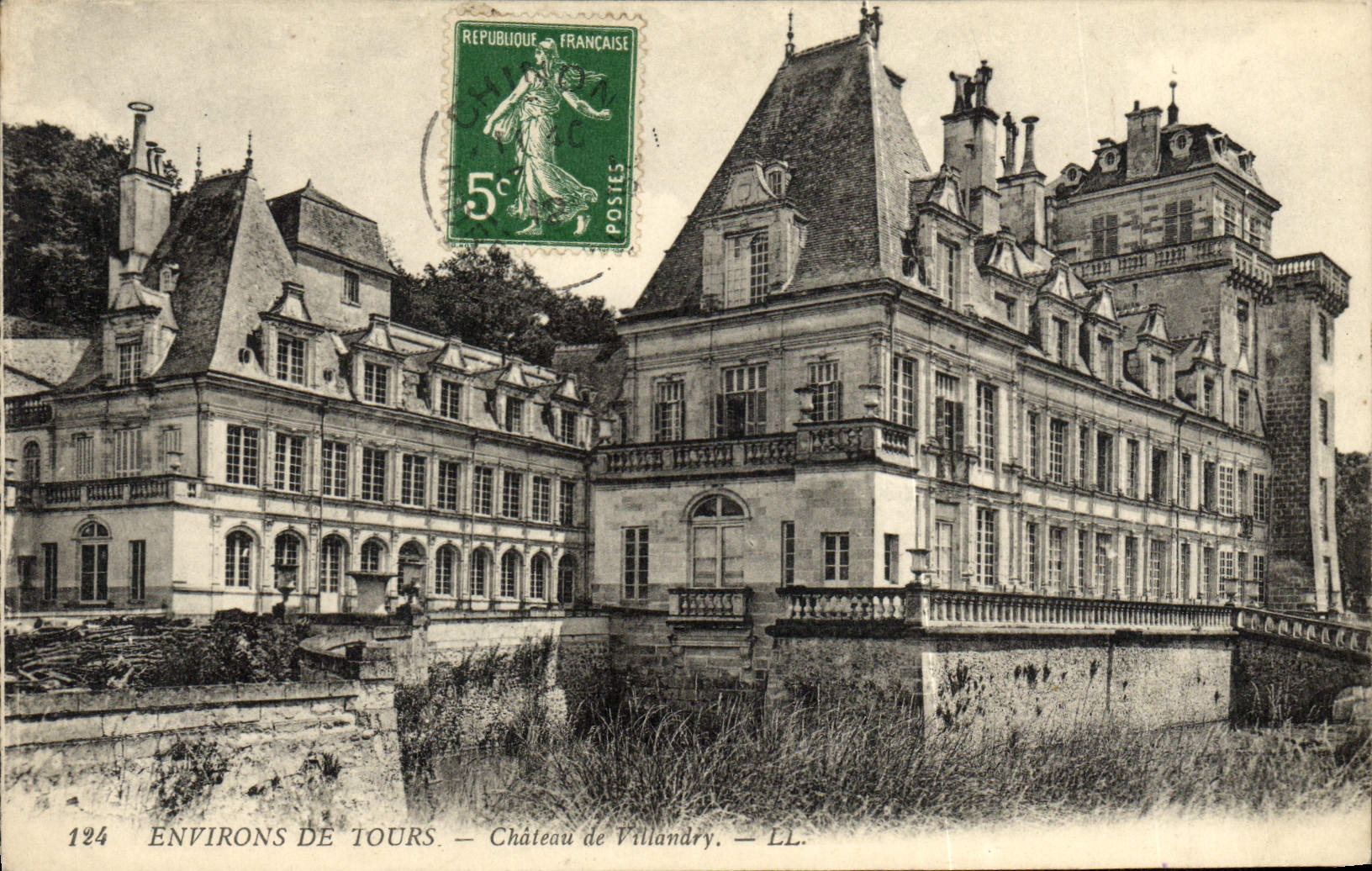 VINTAGE POSTCARD Surroundings Of Tours Castle De Villandry