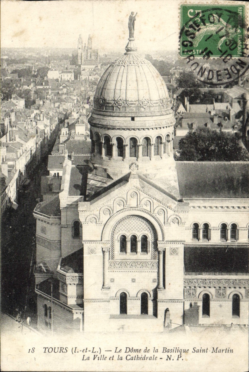 CPA Tours Le Dome De La Basilique Saint Martin La Ville Et La Cathedrale