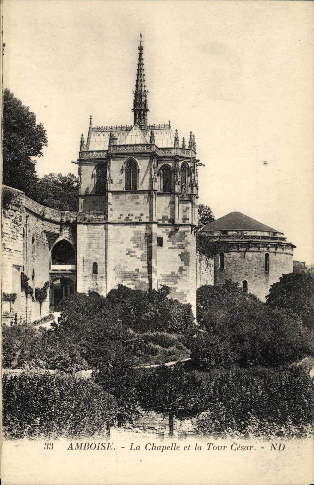 CPA Amboise La Chapelle Et La Tour Cesar