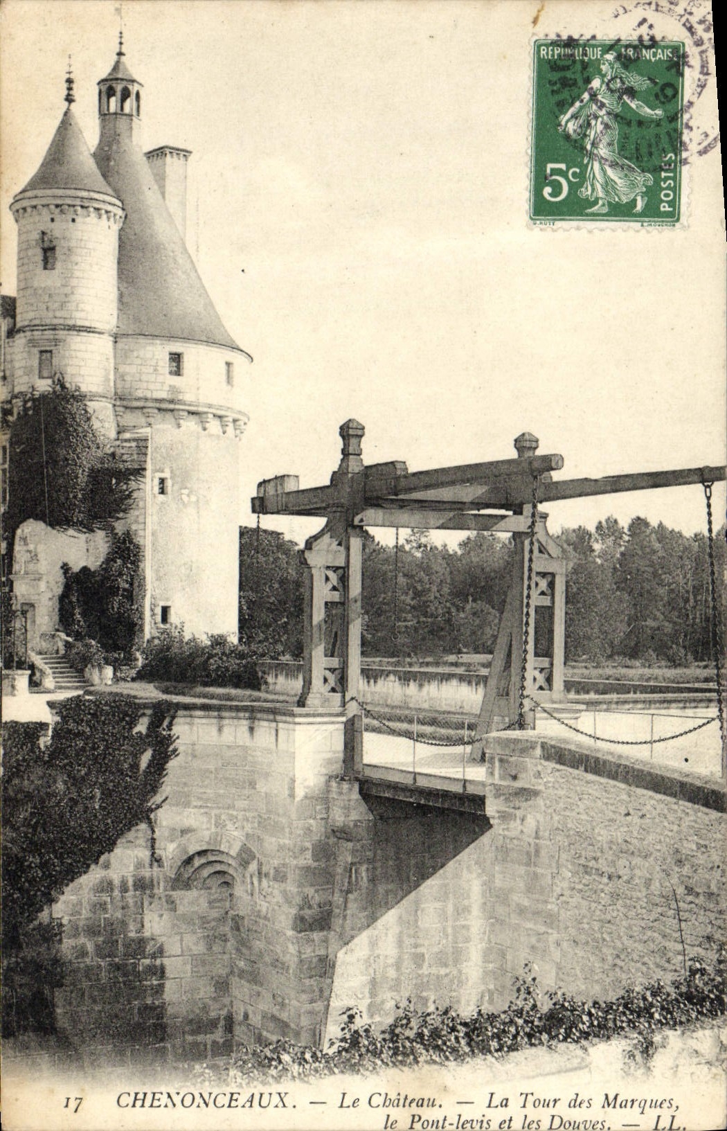 POSTAL Chenonceaux de la VENDIMIA el castillo la torre de las marcas los levis y las zanjas del puente