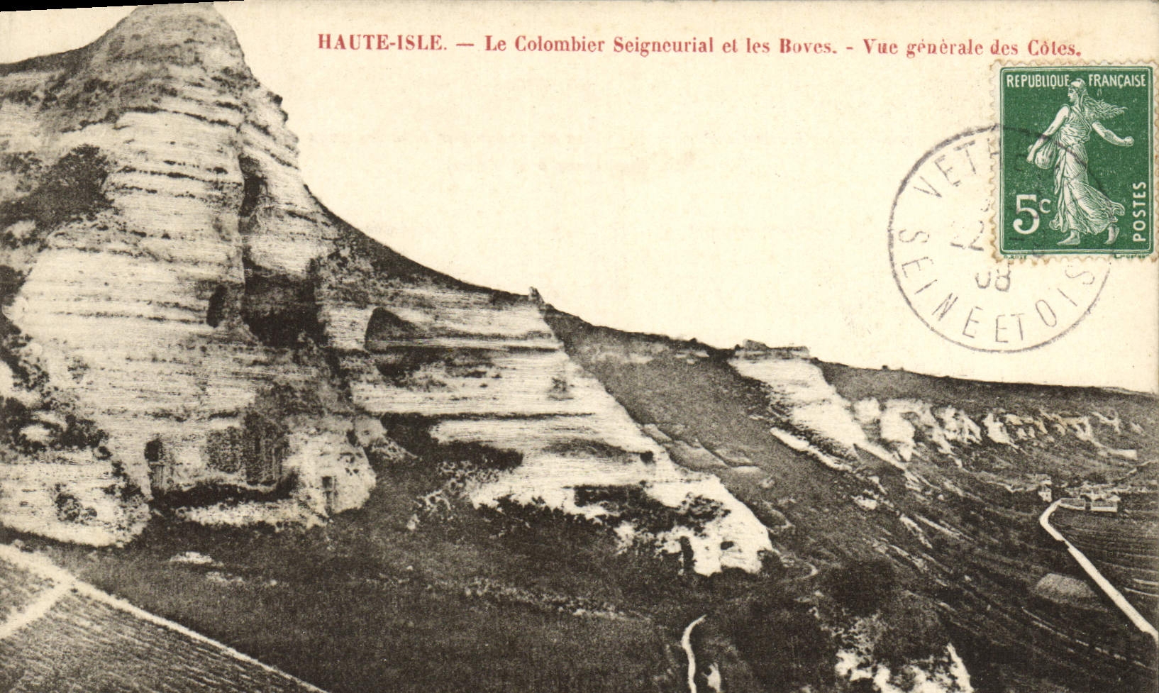 CPA Haute Isle Le Colombier Seigneurial Et Les Boves Vue Generale Des Cotes