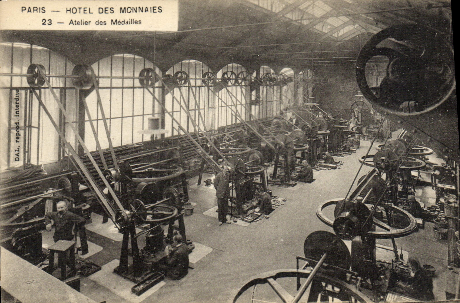 CPA Paris Hotel Des Monnaies Atelier Des Medailles