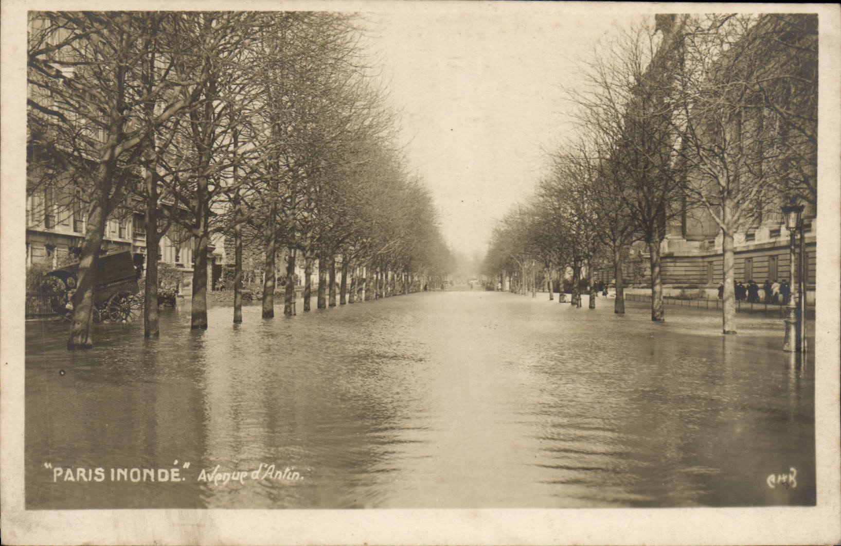CPA Paris Inonde Avenue d'Antin 