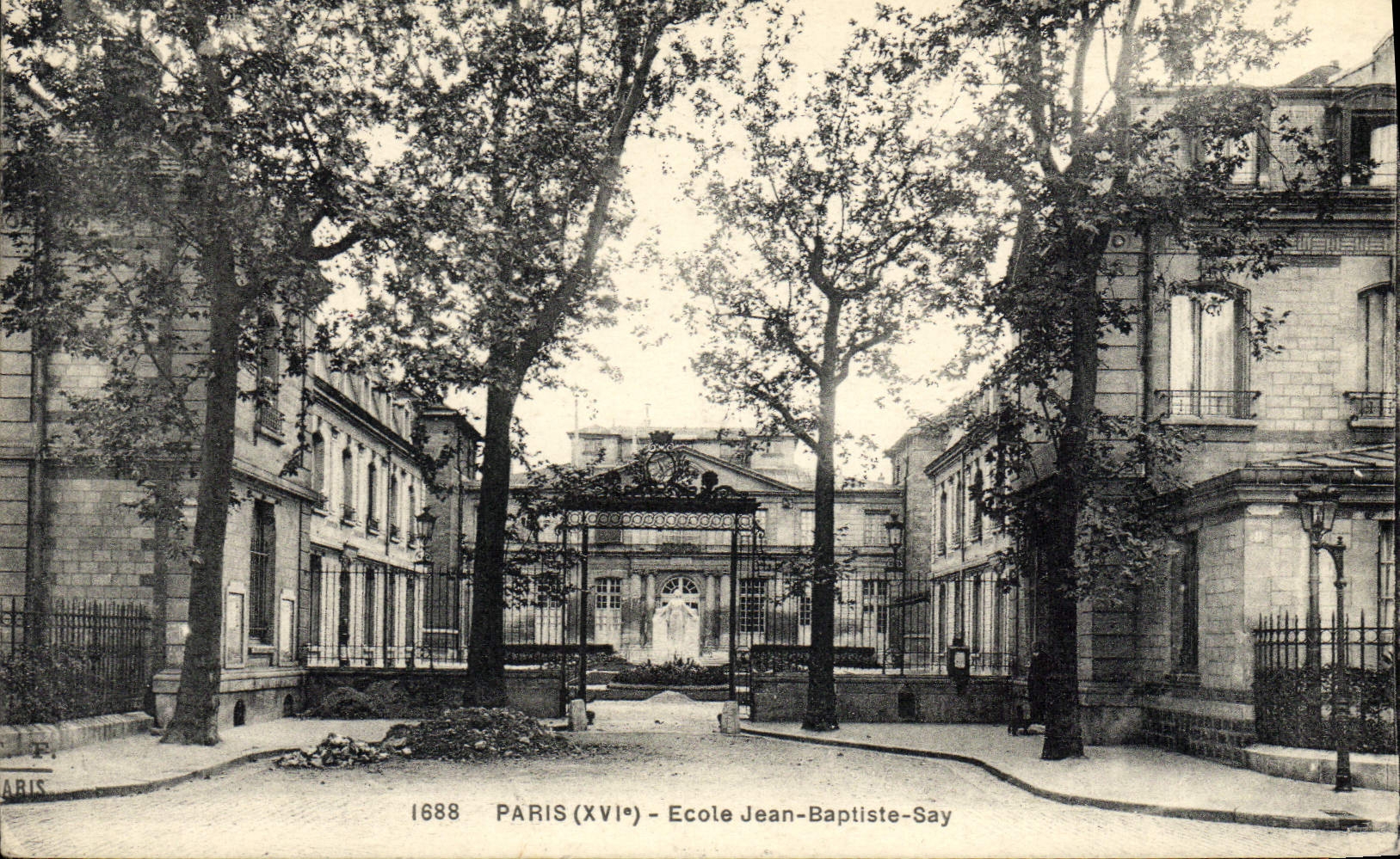 VINTAGE POSTCARD Paris School Jean Say Baptist