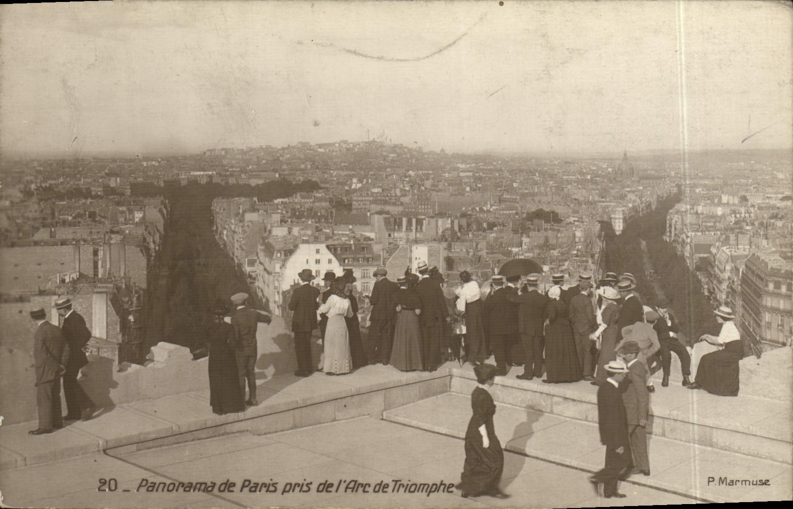 Panorama de la POSTAL de la VENDIMIA de París tomado de Arc de Triomphe