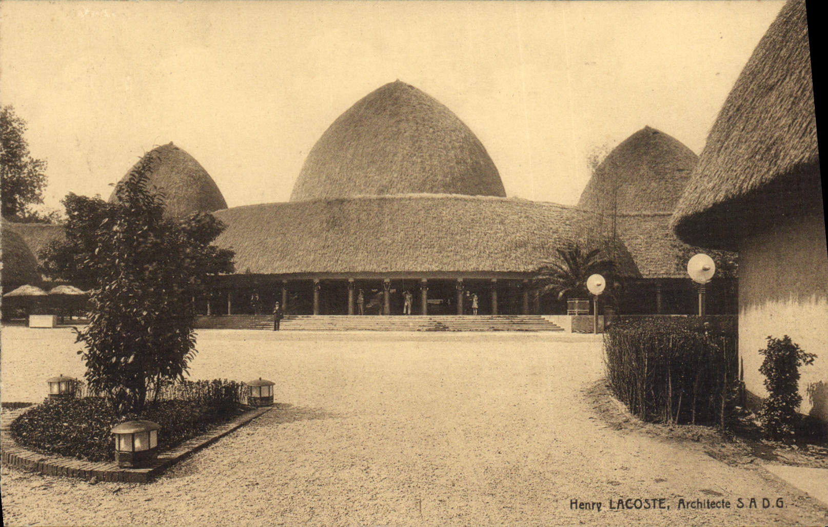 VINTAGE POSTCARD Fair Colonial Of Paris House of Honor Of Belgian Congo