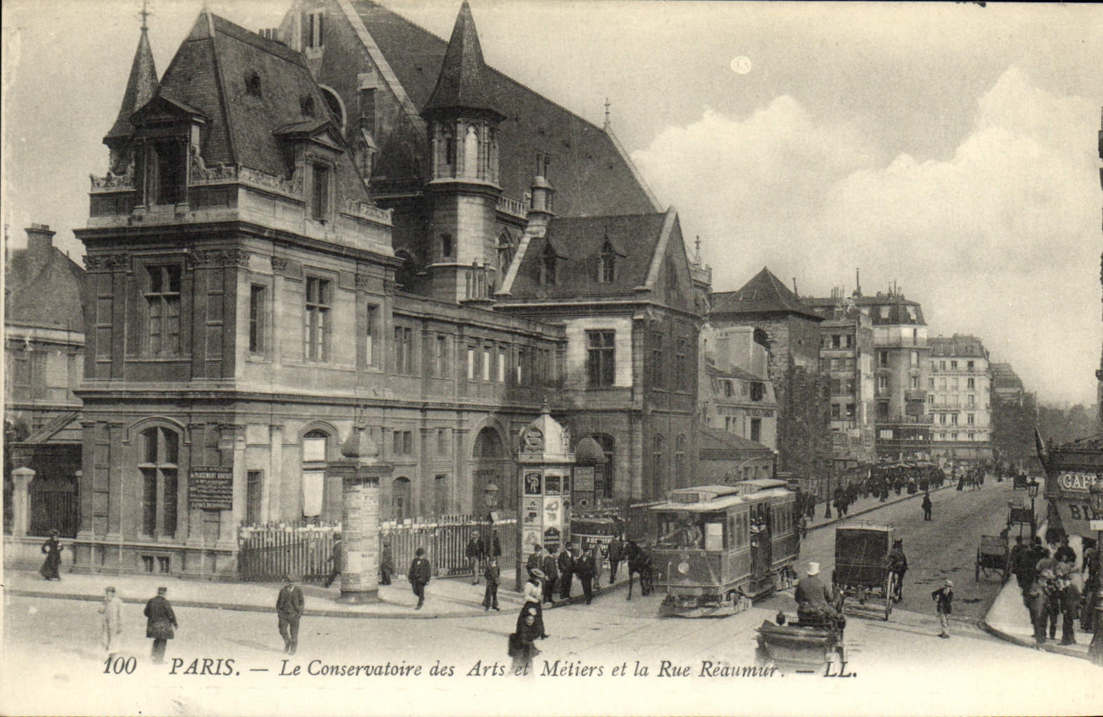 VINTAGE POSTCARD Paris the Academy Of Arts And Trades And the Street Reaumur