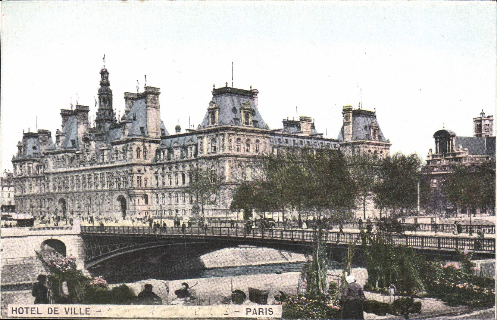 VINTAGE POSTCARD Town hall Paris Goes to the flowers