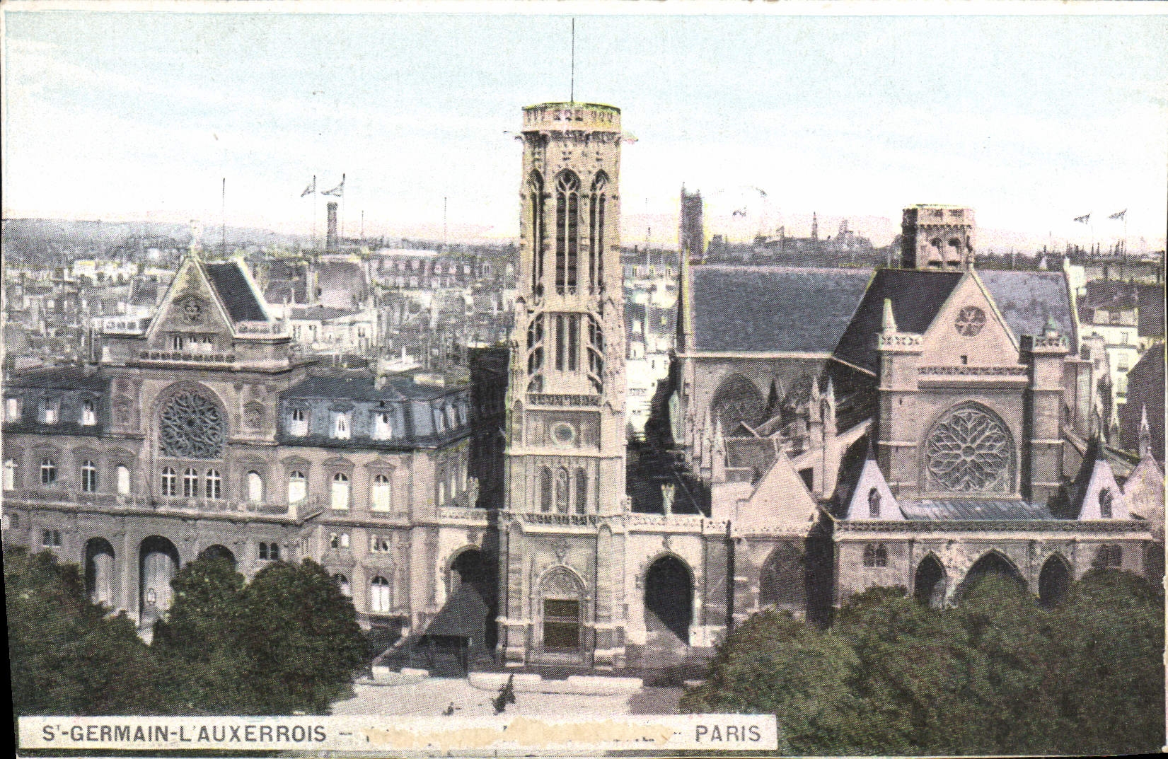 VINTAGE POSTCARD German St the Paris Resident of Auxerre