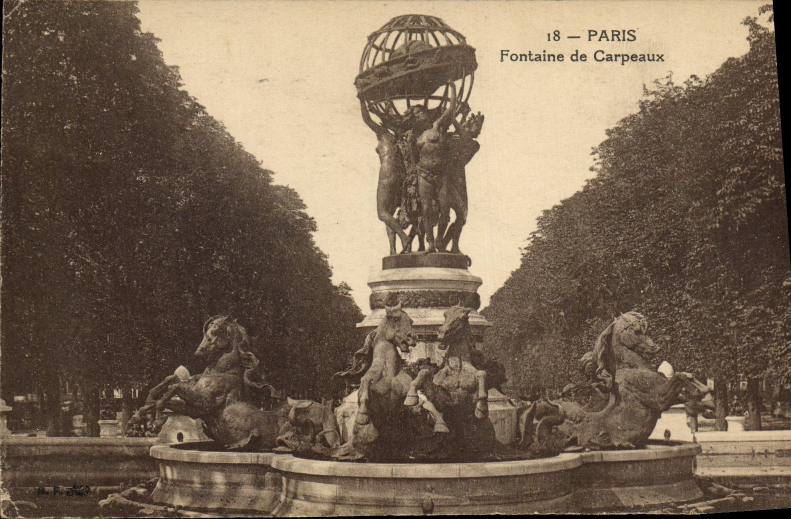 CPA Paris Fontaine Des Carpeaux