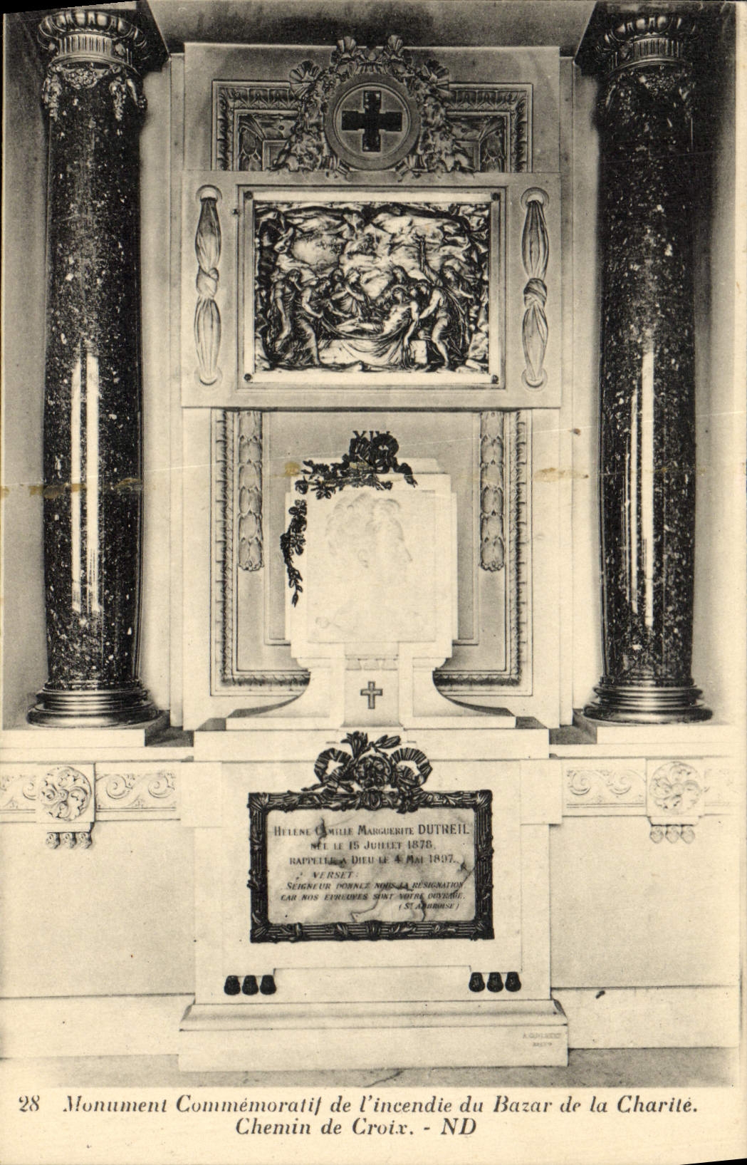 CPA Paris Monuments Commemoratif De l'Incendie Du Bazar De la Charite Chemin de croix