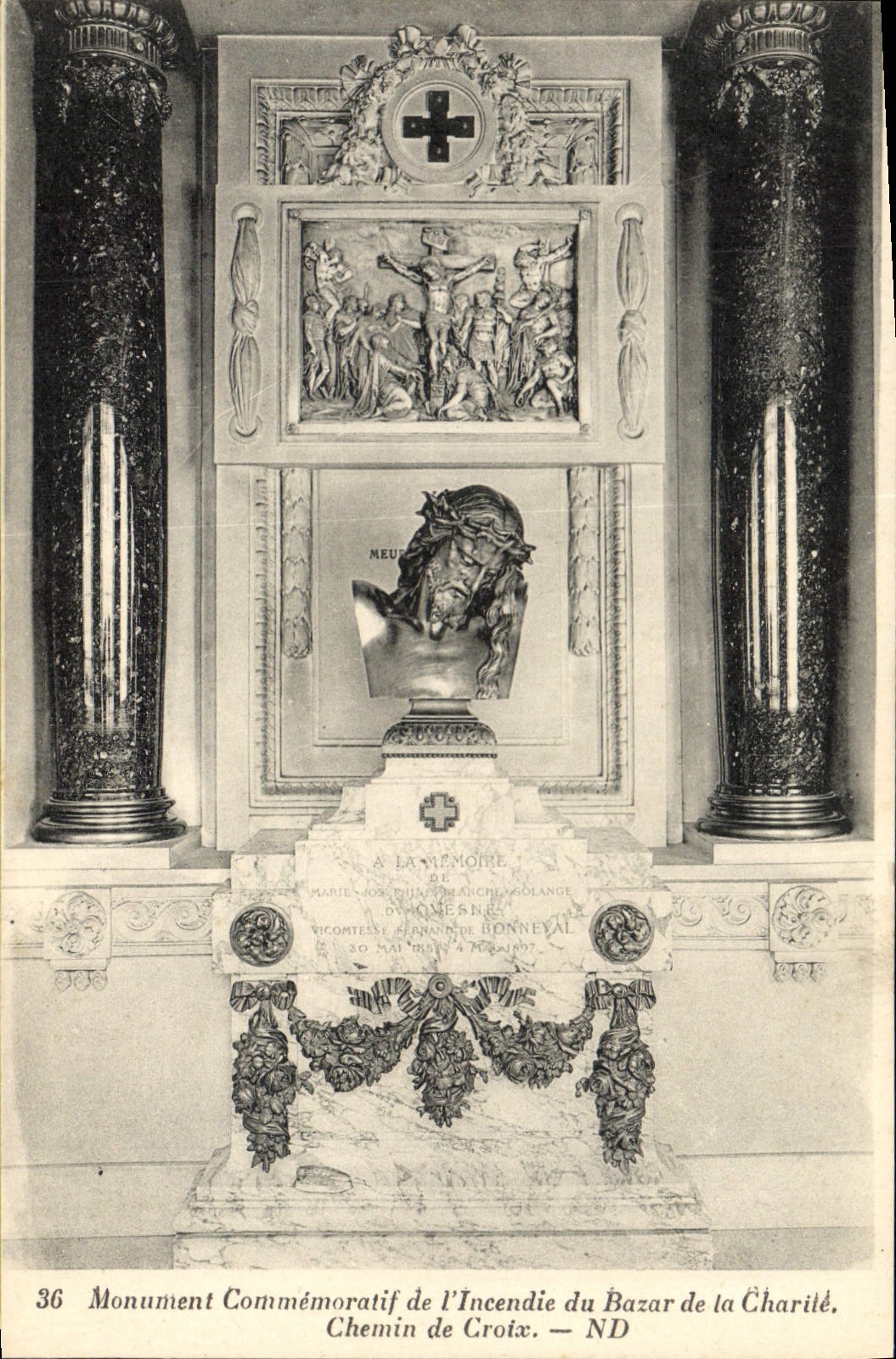 CPA Paris Monuments Commemoratif De l'incendie Du Bazar De la Charite chemin de croix