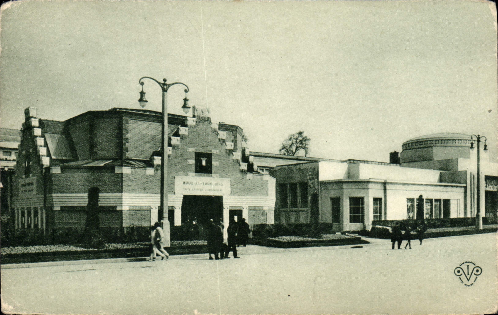 VINTAGE POSTCARD Paris Esplanade of the Invalids regional Houses