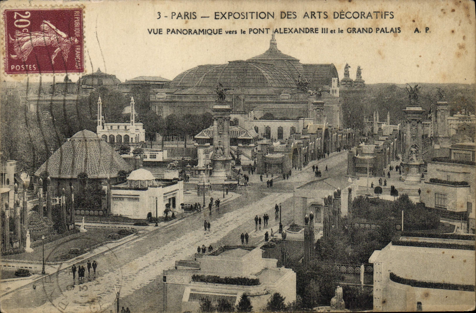 CPA Paris Exposition Des Arts Decoratifs Vue Panoramique Vers Le Pont Alexandre III et le grand palais 