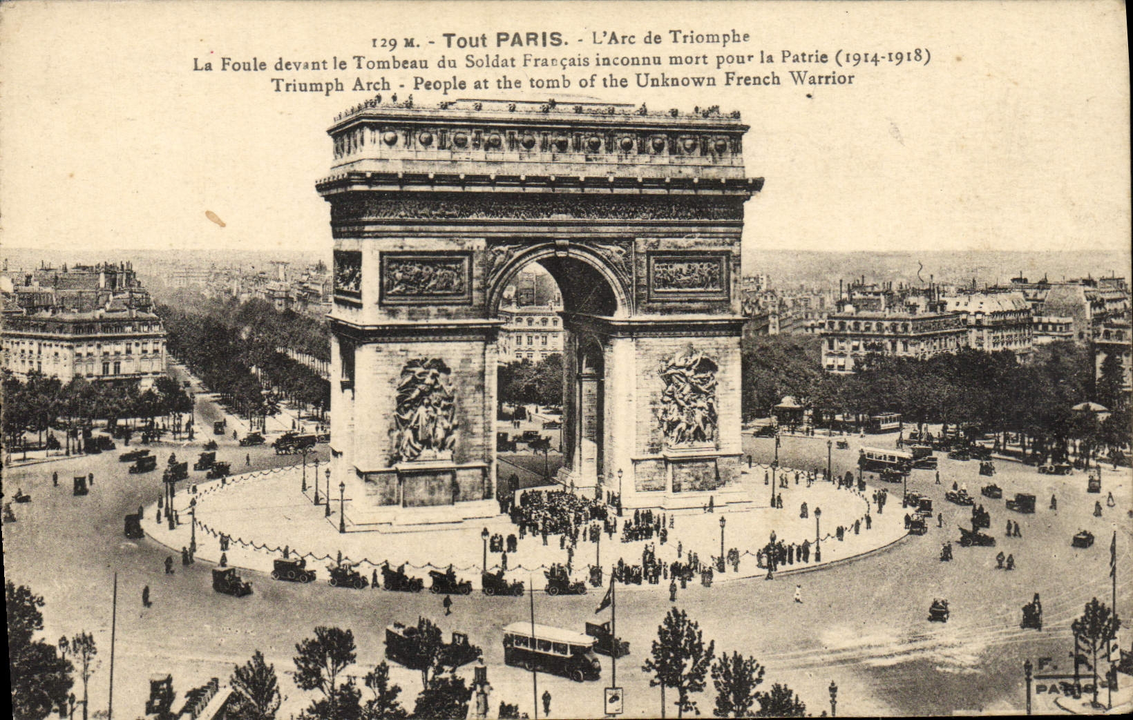 CPA Tout Paris L'Arc De Triomphe La Foule Devant Le Tombeau
