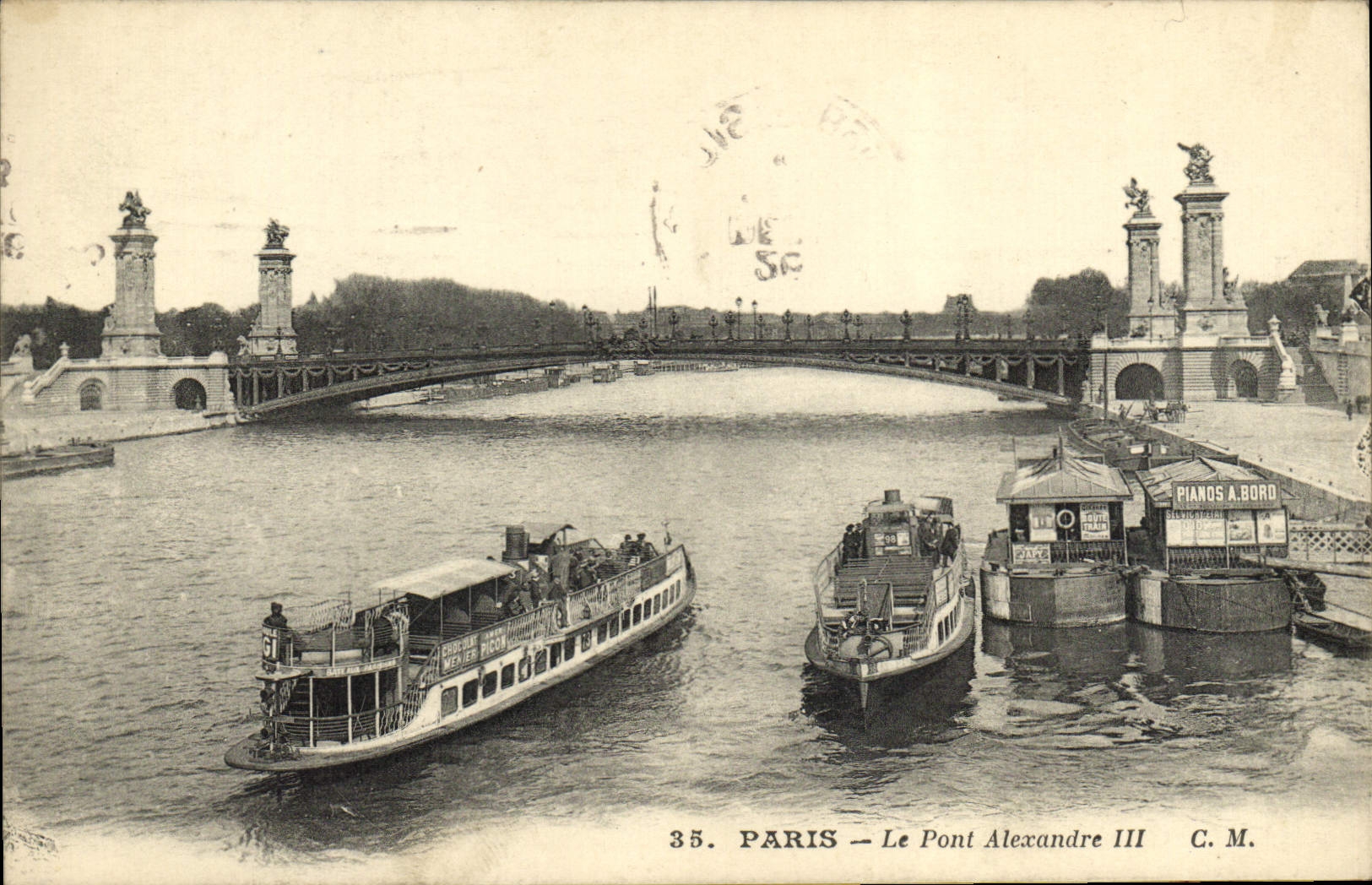 CPA Paris Le Pont alexandre III Bateau Peniche
