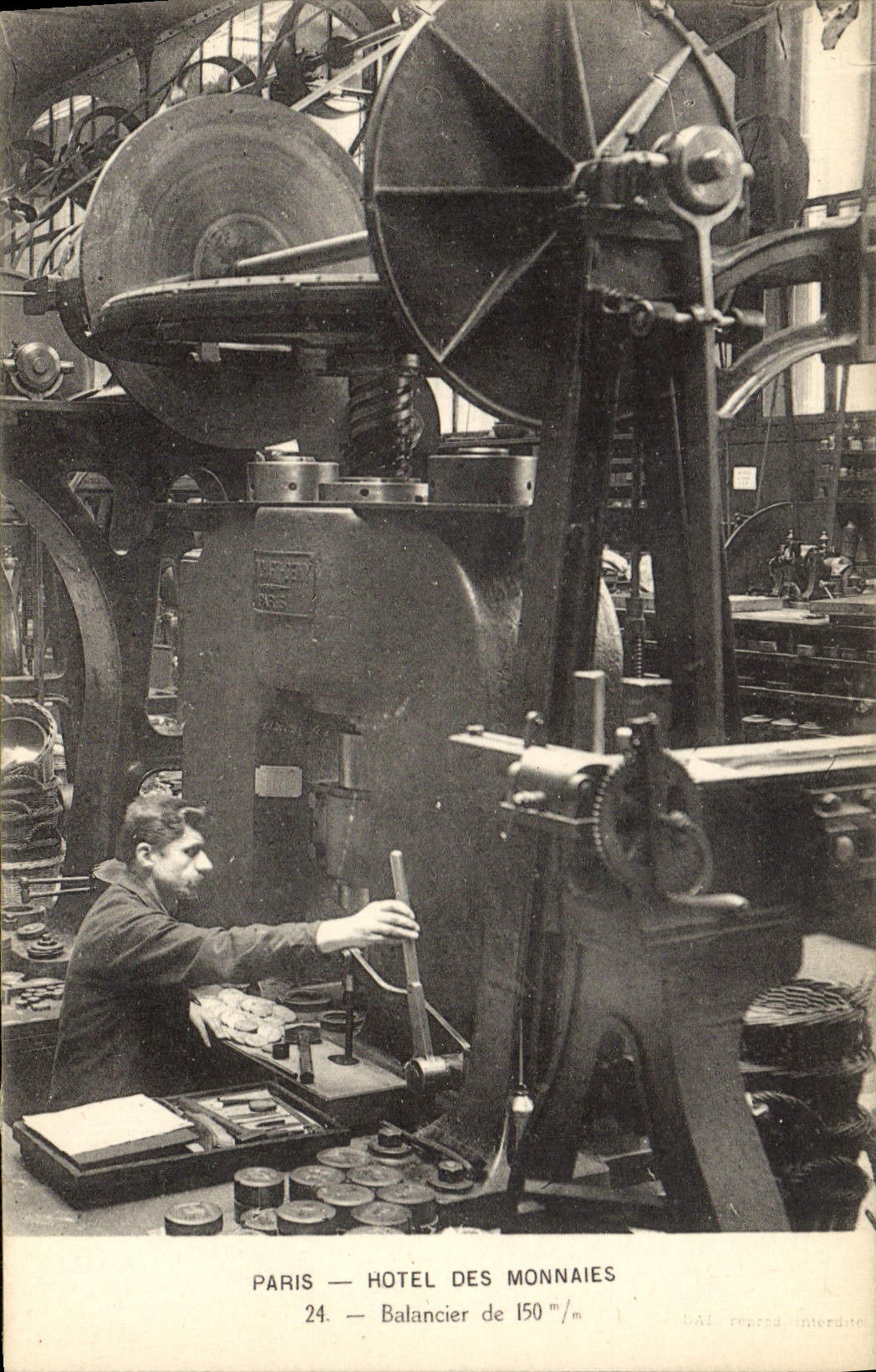 VINTAGE POSTCARD Paris Mint Beam of 150mm