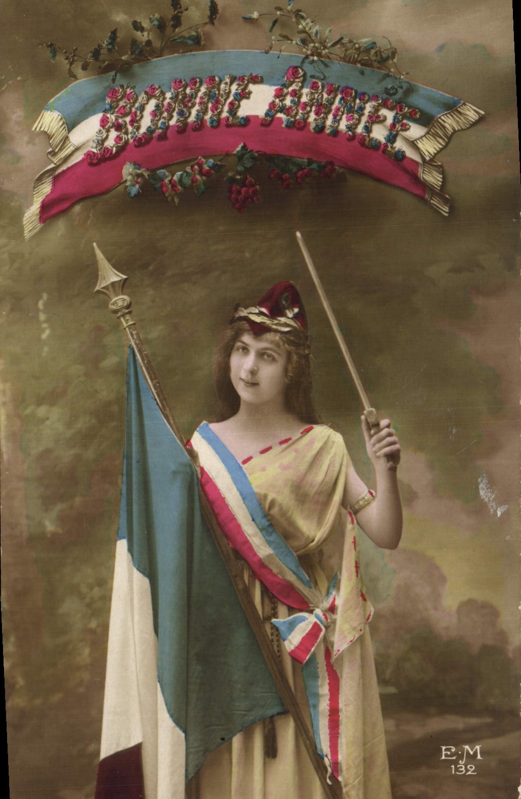 CPA Fantaisie Femme Marianne