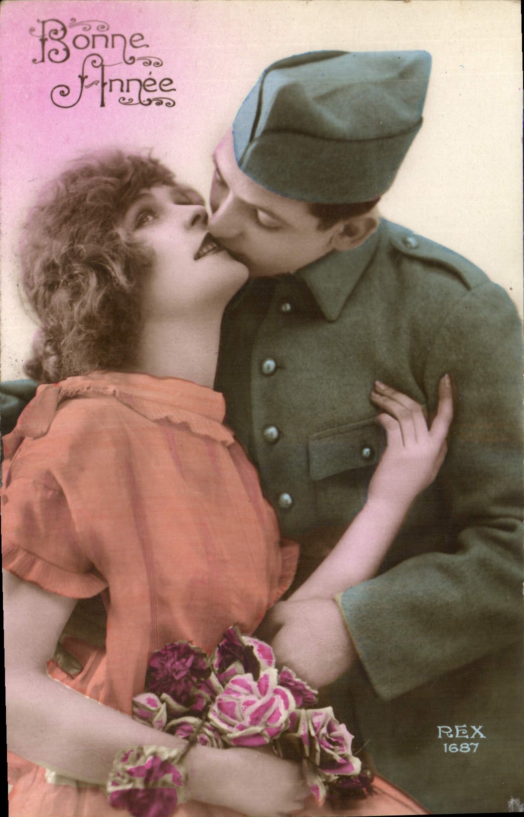 CPA Fantaisie Femme Soldat Militaria