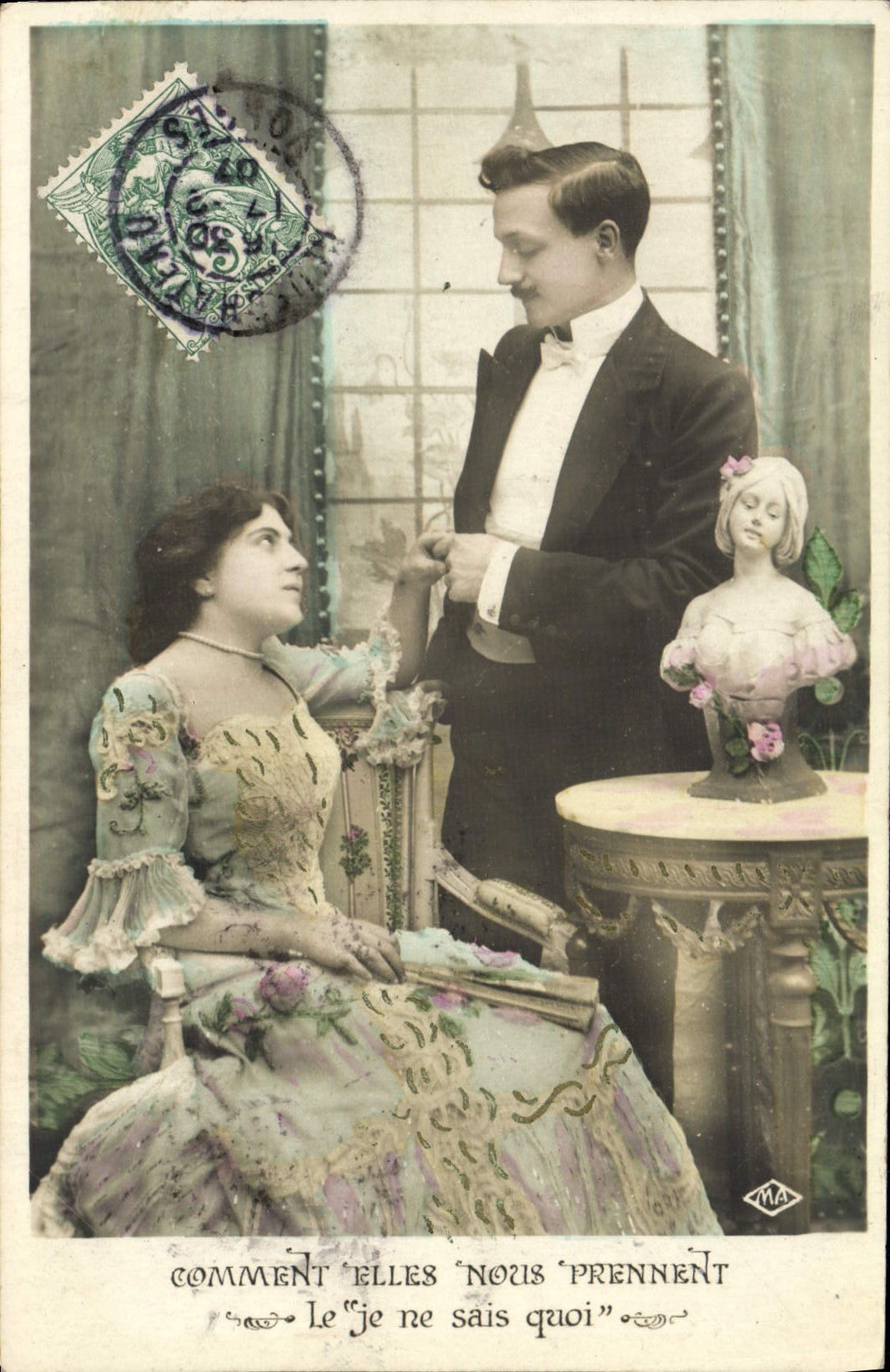 CPA Fantaisie Femme eventail