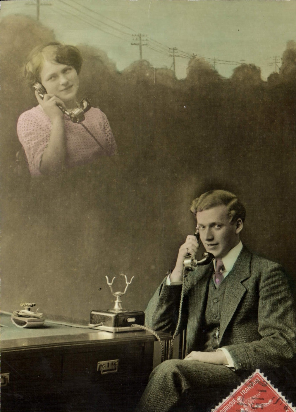 VINTAGE POSTCARD Fantaisie Woman Man Telephones