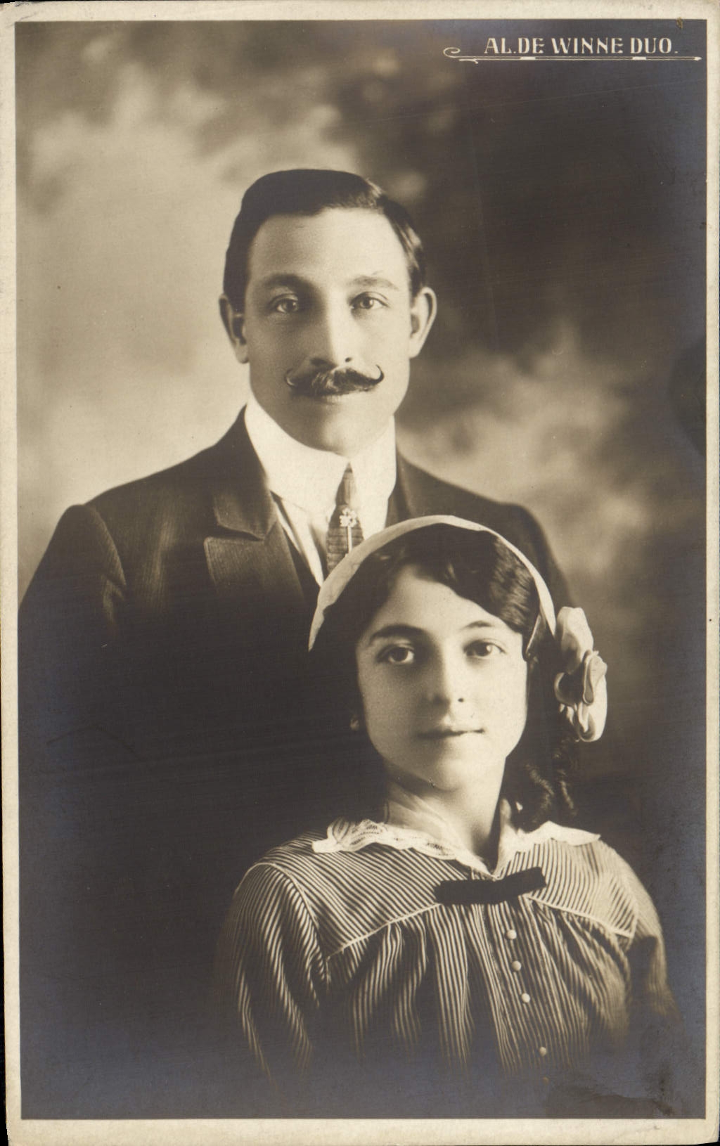 CPA Fantaisie Homme et enfant