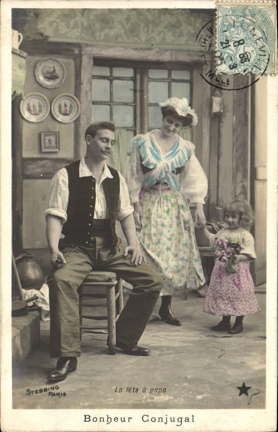 CPA Fantaisie Femme Enfant Bonheur Conjugal