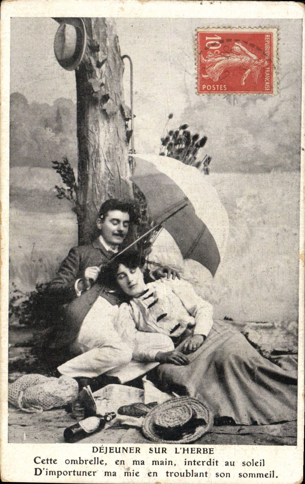 CPA Fantaisie Femme Dejeuner sur l'herbe