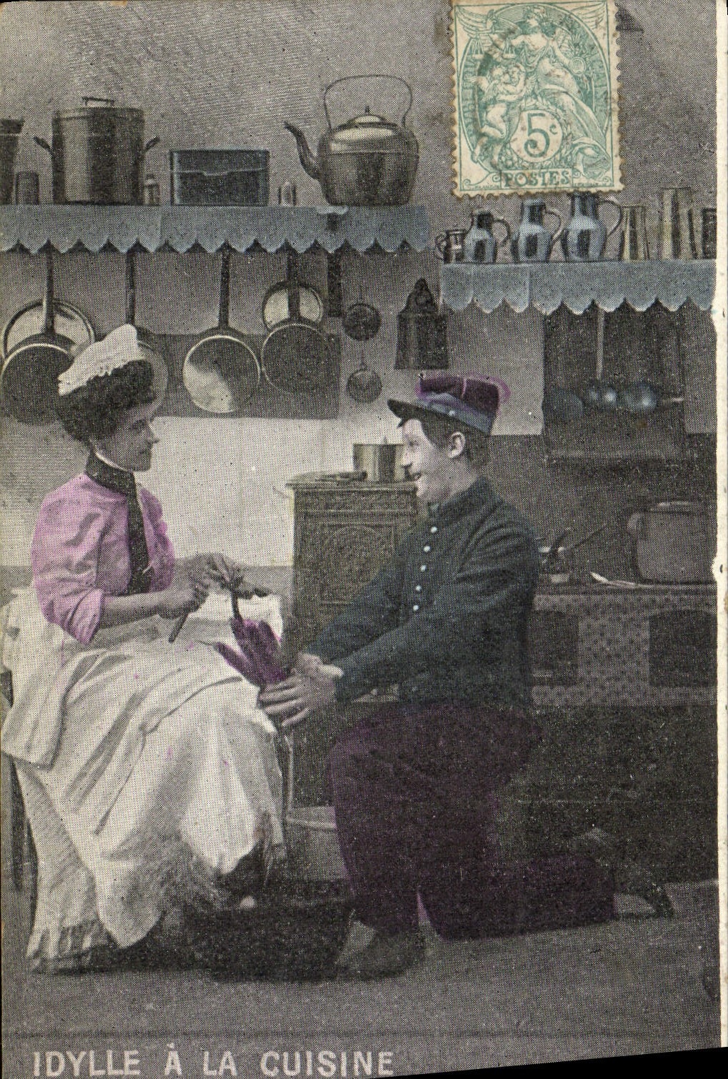CPA Fantaisie Femme Idylle a la cuisine