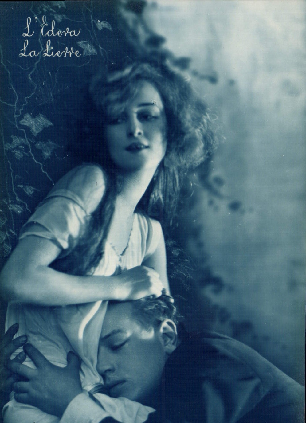 CPA Fantaisie Femme L'Edeva