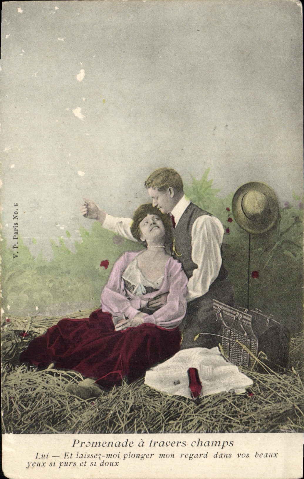 CPA Fantaisie Femme Promenade a travers champs